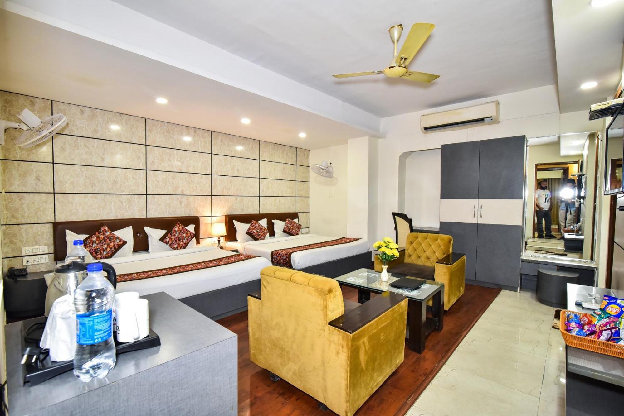 Hotel Pinaz Royale Amritsar Exterior foto